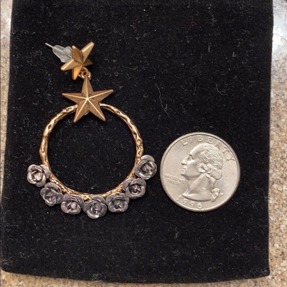 Handmade Rose Gold-Plated Hoop Earrings Tiny Flowers No Lead, Nickel Cadmium - Picture 4 of 4
